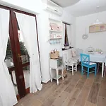 Apollonio ロヴィニ